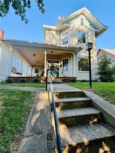 403 Columbia Avenue, House other with 3 bedrooms, 2 bathrooms and null parking in Williamstown WV | Image 1