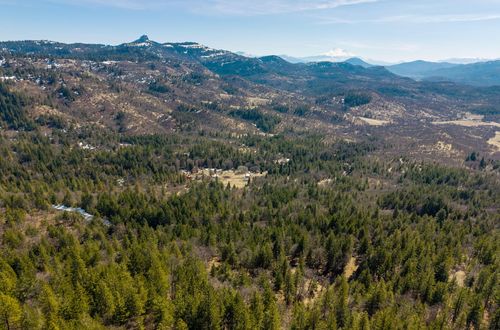 2000 Colestin Rd, Ashland, OR, 97520-8726 | Card Image