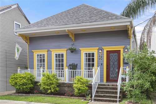 3714 Laurel St, New Orleans, LA, 70115-1330 | Card Image