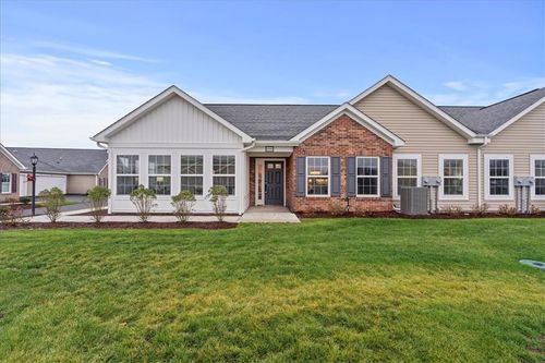 1111 Forest Oaks Dr, Butler, PA, 16001-7712 | Card Image