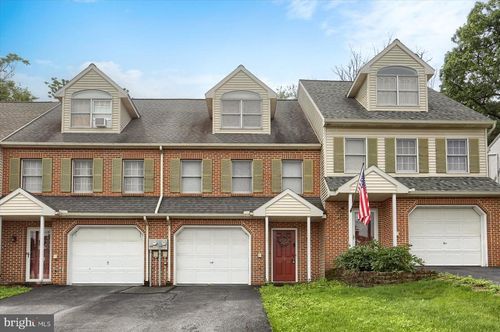 57 Ironstone Dr, Elizabethtown, PA, 17022-1371 | Card Image