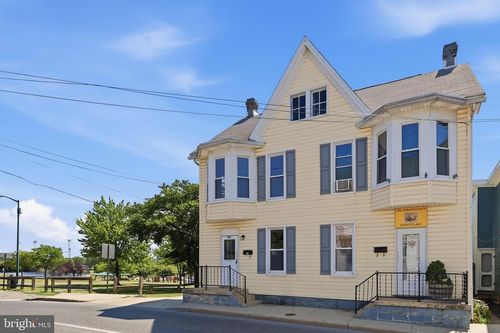 354 N Cannon Ave, HAGERSTOWN, MD, 21740-4018 | Card Image