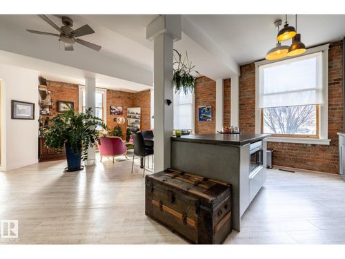 203-10141 95 St Nw, Edmonton, AB, T5H2A8 | Card Image