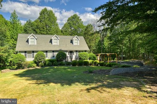 197 Shannon Glen Ct, Louisa, VA, 23093-2463 | Card Image