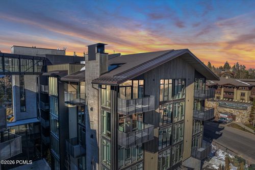 510-7520 Royal St E, Park City, UT, 84060-5111 | Card Image