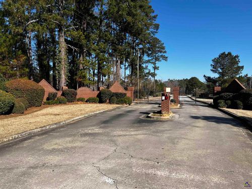 1134 Porter Cir, Gray, GA, 31032-5139 | Card Image