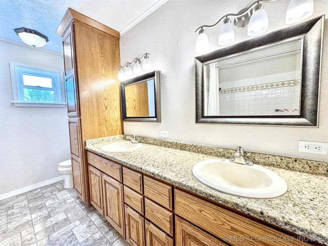 16289 W 810 Rd, House other with 4 bedrooms, 2 bathrooms and null parking in Tahlequah OK | Image 33