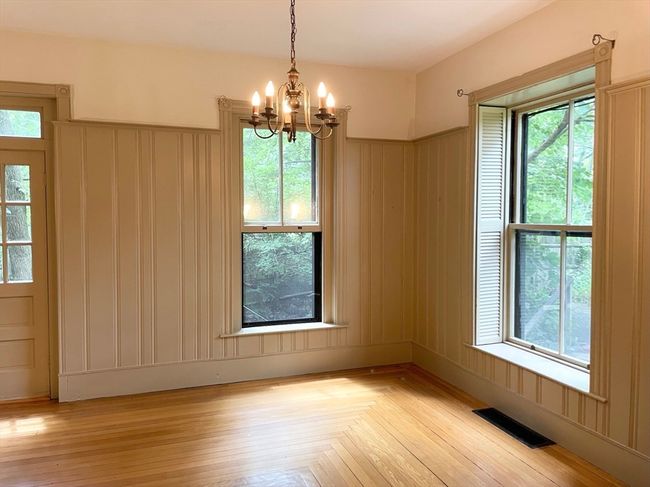 242 Walnut St, House other with 6 bedrooms, 4 bathrooms and 2 parking in Brookline MA | Image 4