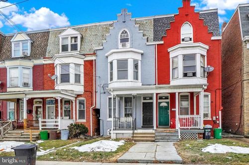 153 W Jackson St, YORK, PA, 17401-2200 | Card Image