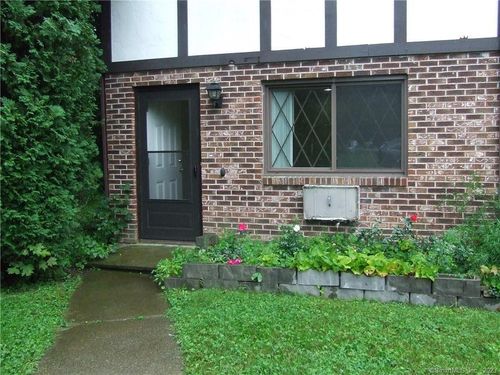 apt-6a-2 Branch Rd, Thomaston, CT, 06787-1942 | Card Image