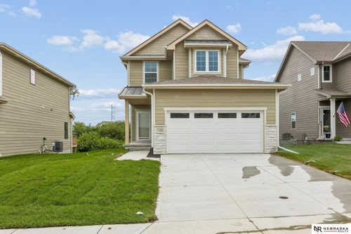 11260 Portage Dr, Papillion, NE, 68046-3346 | Card Image
