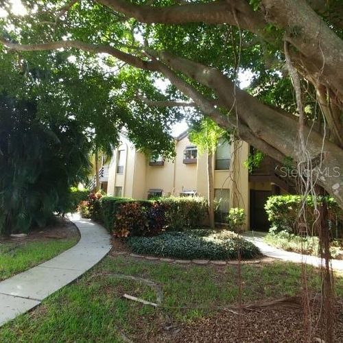 11-5677 Ashton Lake Dr, Sarasota, FL, 34231-6260 | Card Image