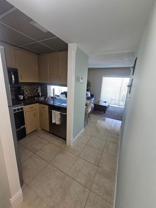 e4-2900 Ne 30th St, Fort Lauderdale, FL, 33306-1927 | Card Image