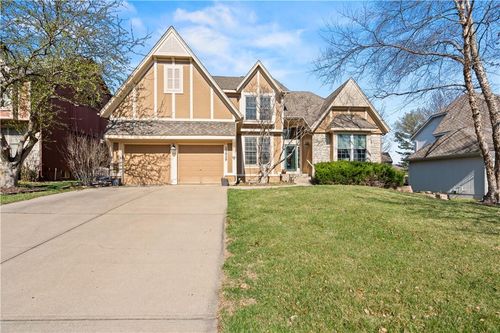 13029 Bond St, Overland Park, KS, 66213-4464 | Card Image