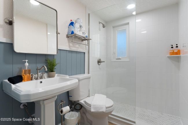 637 S Orlando Ave, Home with 0 bedrooms, 13 bathrooms and null parking in Cocoa Beach FL | Image 14