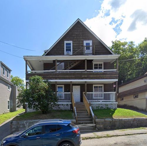 578 Rockingham St, Berlin, NH, 03570-2866 | Card Image