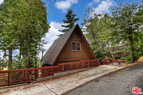 26631 Valley View Dr, Rimforest, CA, 92378 | Card Image