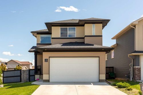 96 Northlander Way W, Lethbridge, AB, T1J5K8 | Card Image