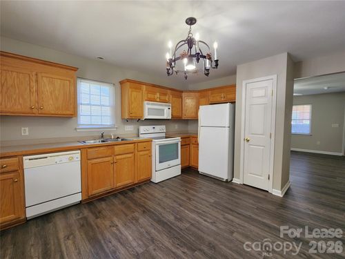 2506 S Ridge Ave, Kannapolis, NC, 28083-7019 | Card Image