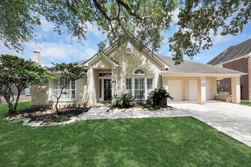 5527 Moss Meadow Ct, Sugar Land, TX, 77479-8820 | Card Image