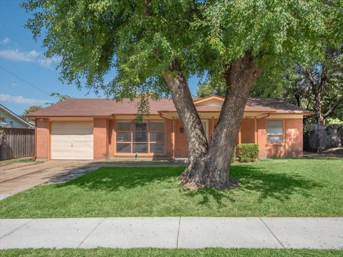 403 Rolando Dr, Garland, TX, 75040-8342 | Card Image