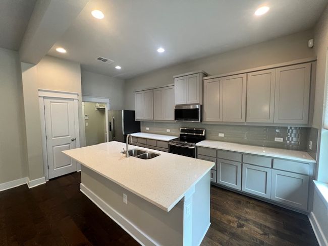 UNIT-11 - 13501 Metric Blvd, House other with 3 bedrooms, 3 bathrooms and 2 parking in Austin TX | Image 8