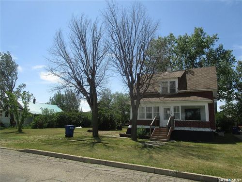 12 4th St, Willow Bunch, SK, S0H4K0 | Card Image