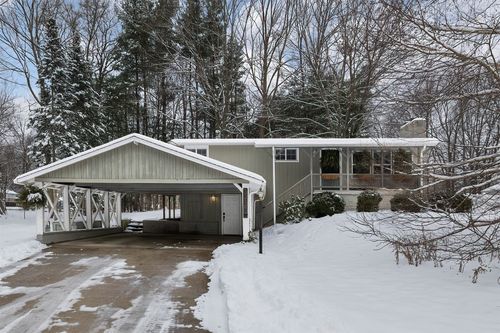 3216 Tamarack Dr, Erie, PA, 16506-1345 | Card Image