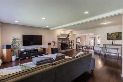 111 Carley Dr, West Sayville, NY, 11796-1007 | Card Image