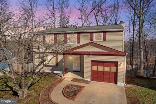 8303 White Star Ct, SPRINGFIELD, VA, 22153-4002 | Card Image