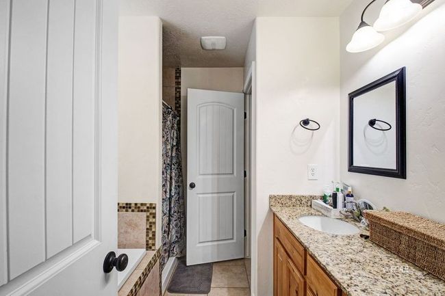 436 Country Club Plz, House other with 4 bedrooms, 2 bathrooms and null parking in Spring Creek NV | Image 14