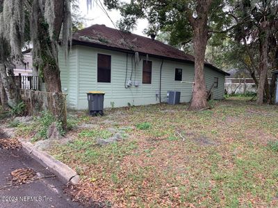 614 E 57 Th Street, House other with 3 bedrooms, 1 bathrooms and null parking in Jacksonville FL | Image 3