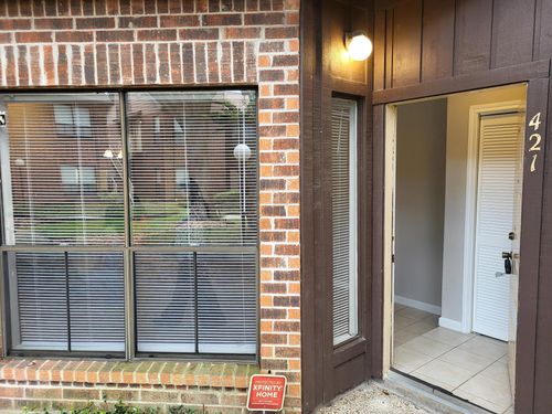 apt-421-3130 Walnut Bend Ln, Houston, TX, 77042-4781 | Card Image