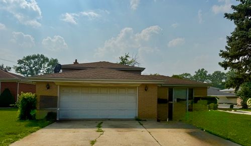 966 S Iowa Ave, Addison, IL, 60101-4829 | Card Image