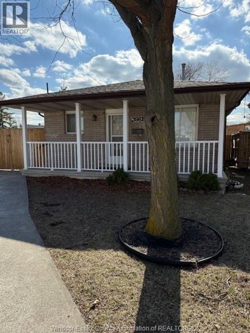 3981 Bliss Rd, Windsor, ON, N8W3C5 | Card Image