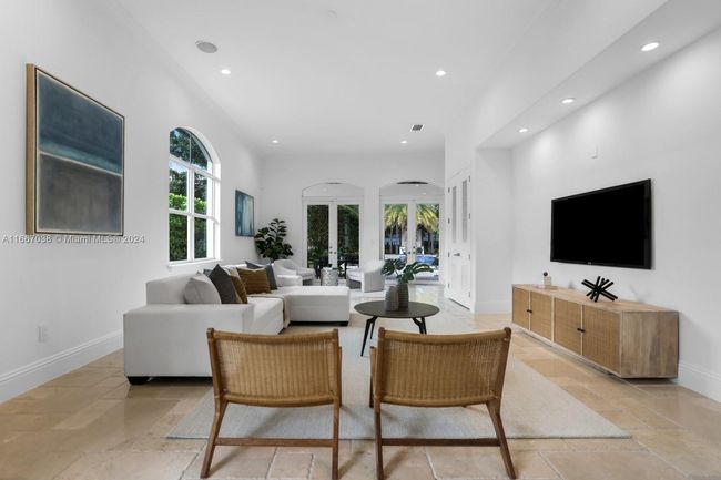 5837 Sw 102 Nd St, House other with 6 bedrooms, 6 bathrooms and null parking in Pinecrest FL | Image 19