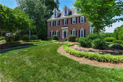 2713 Saint Andrews Ct, Jamestown, NC, 27282-8658 | Card Image