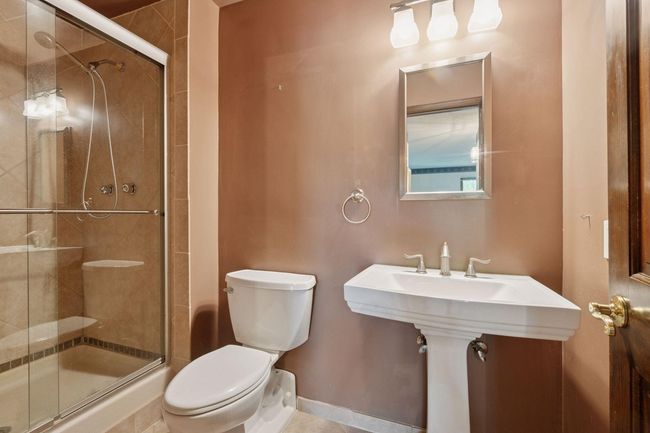 Primary En-Suite Bathroom | Image 15