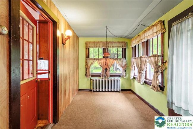 Great Spot for Built-ins or a Hall Tree | Image 18