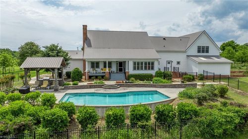 550 Danner Rd, Mocksville, NC, 27028-5727 | Card Image