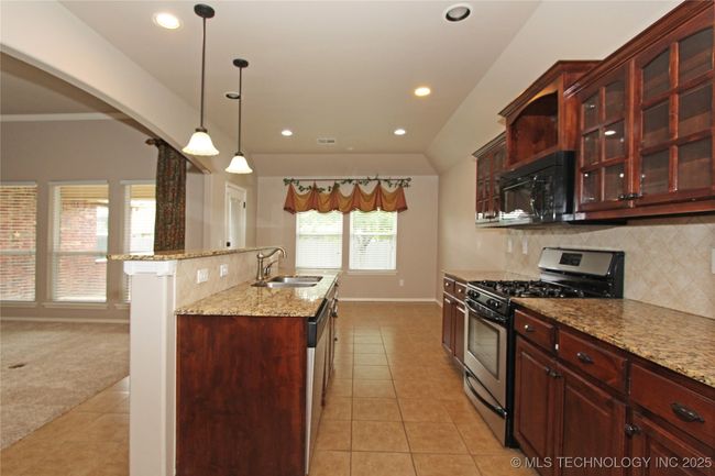 4520 S 204 Th East Ave, House other with 4 bedrooms, 2 bathrooms and null parking in Broken Arrow OK | Image 9