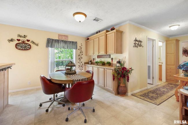 205 Sassie Ln, House other with 3 bedrooms, 2 bathrooms and null parking in Herrin IL | Image 7