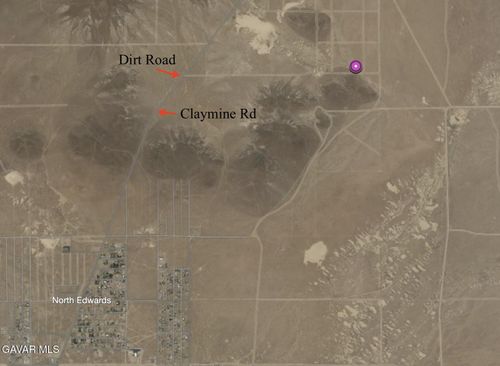18301 Dust Devil Ave, E/O Claymine R Avenue, North Edwards, CA, 93523 | Card Image