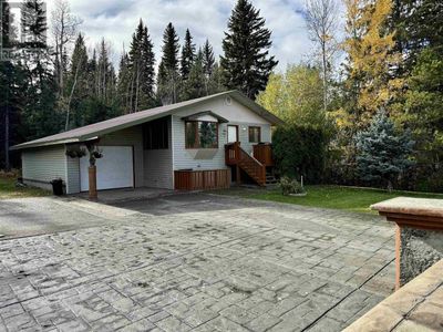 276 Westcoast Rd, House other with 3 bedrooms, 2 bathrooms and null parking in Williams Lake BC | Image 1