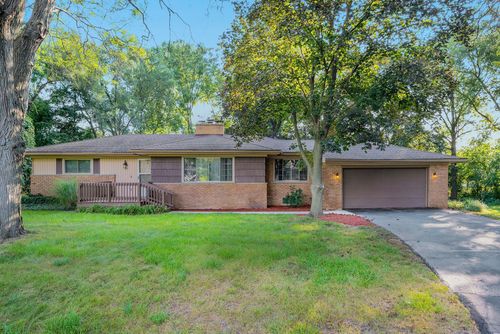 24447 Bloomington Ct, Franklin, MI, 48025-1601 | Card Image