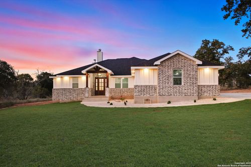 161 Timber Pl, La Vernia, TX, 78121-0120 | Card Image
