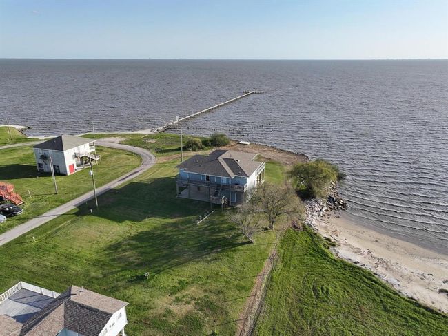 126 Linda St, House other with 4 bedrooms, 3 bathrooms and null parking in Anahuac TX | Image 4