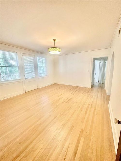 a4-2230 Peachtree Road Road Nw, Atlanta, GA, 30309 | Card Image
