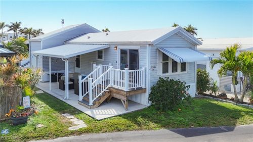 11561 Blue Warbler Dr, FORT MYERS, FL, 33908-8220 | Card Image