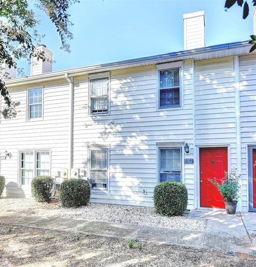 992 Old Holcomb Bridge Rd, Roswell, GA, 30076-2057 | Card Image